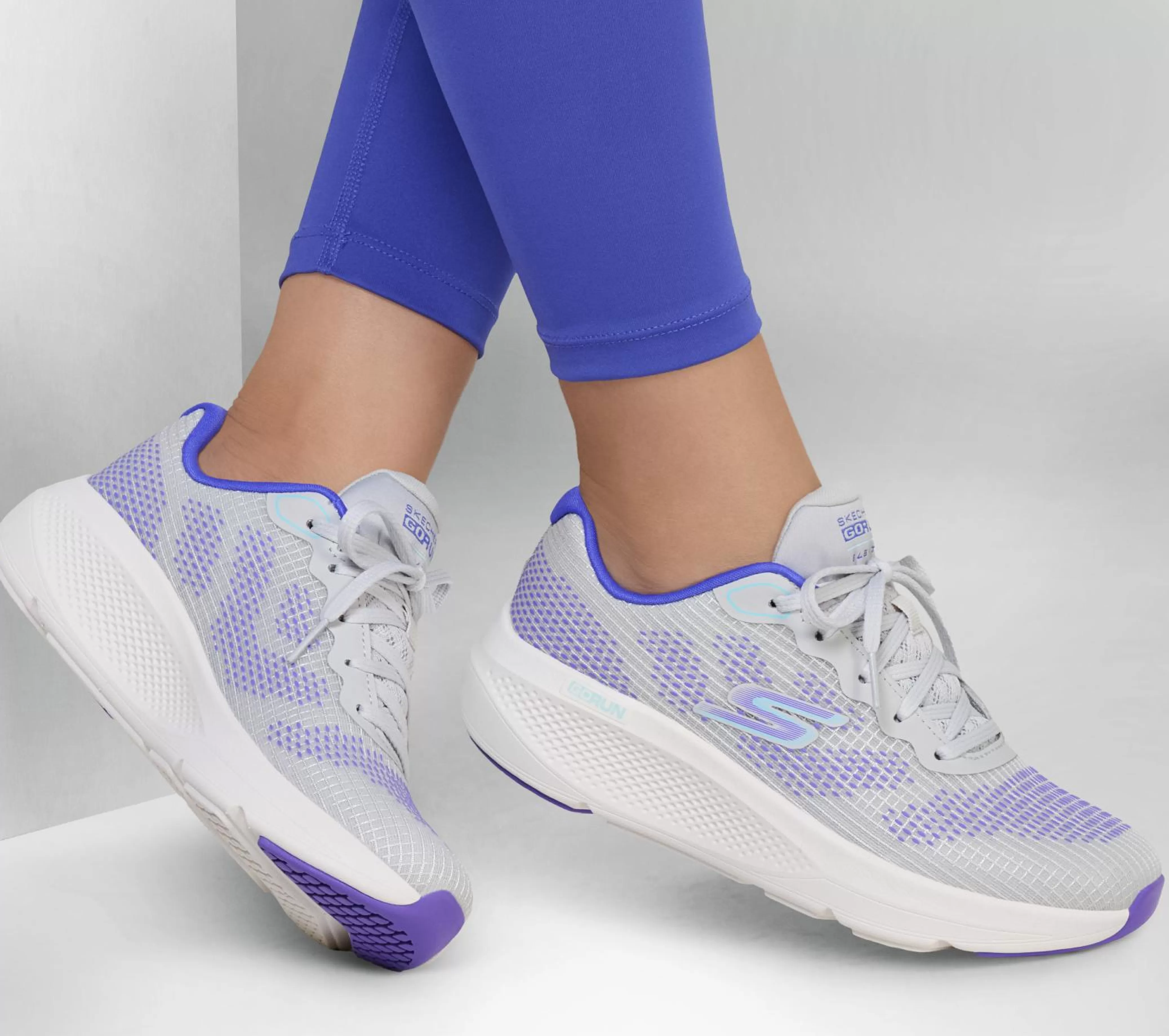 GO RUN Elevate - Nimbus*SKECHERS Cheap